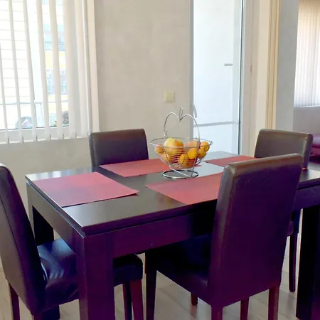 Apartment With 2 Bedrooms And Parking Near The